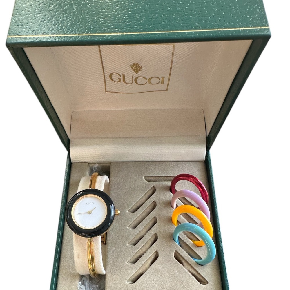 Authentic Gucci Change Bezel Watch *Near Mint* *Works Perfect*